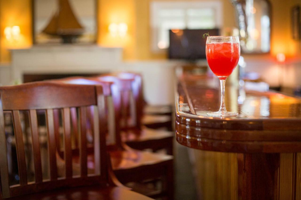 Ram'S Head Inn เกาะเชลเตอร์ ภายนอก รูปภาพ
